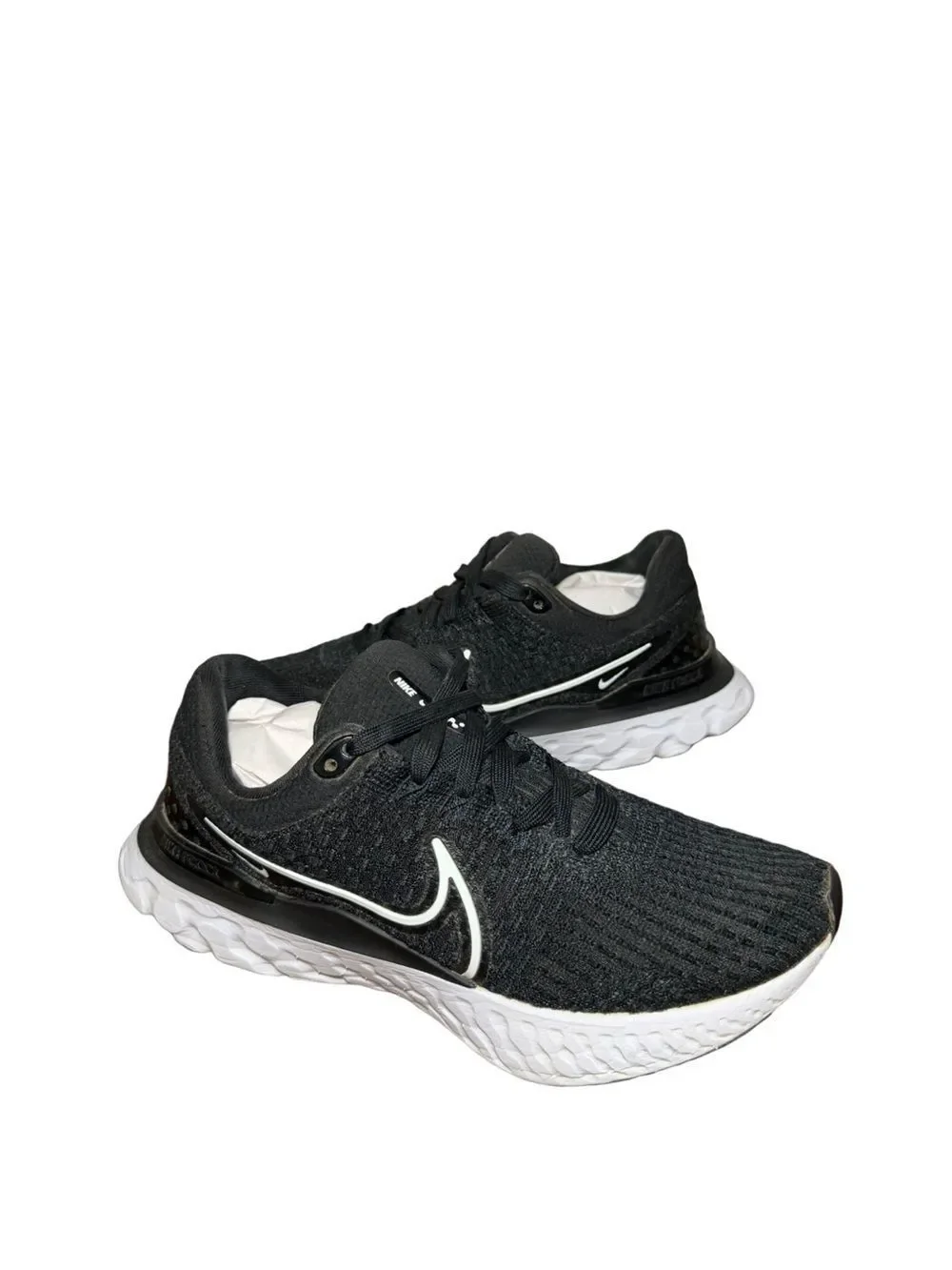 Nike Black & White Running Shoe - Womens 8.5  Athletic Sneaker